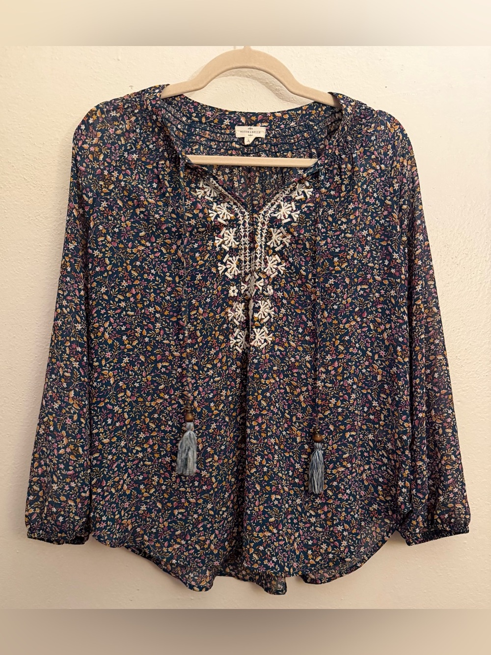 Maison & Belle Boho Floral Embroidered Top with Wooden Tassels Like New size M - Picture 10 of 11